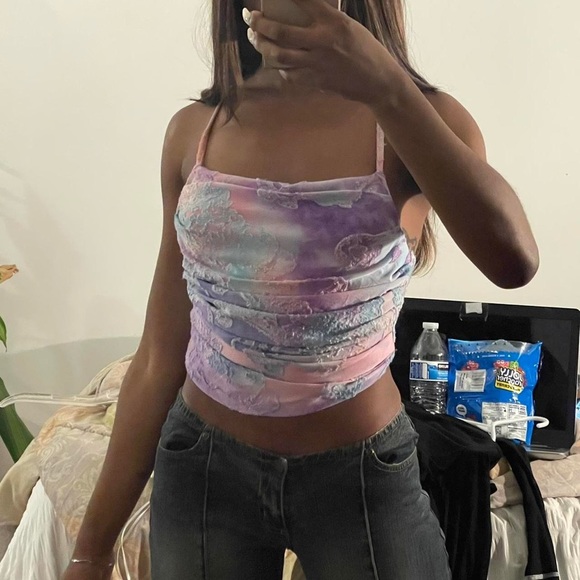 Cotton candy backless top - Picture 3 of 4